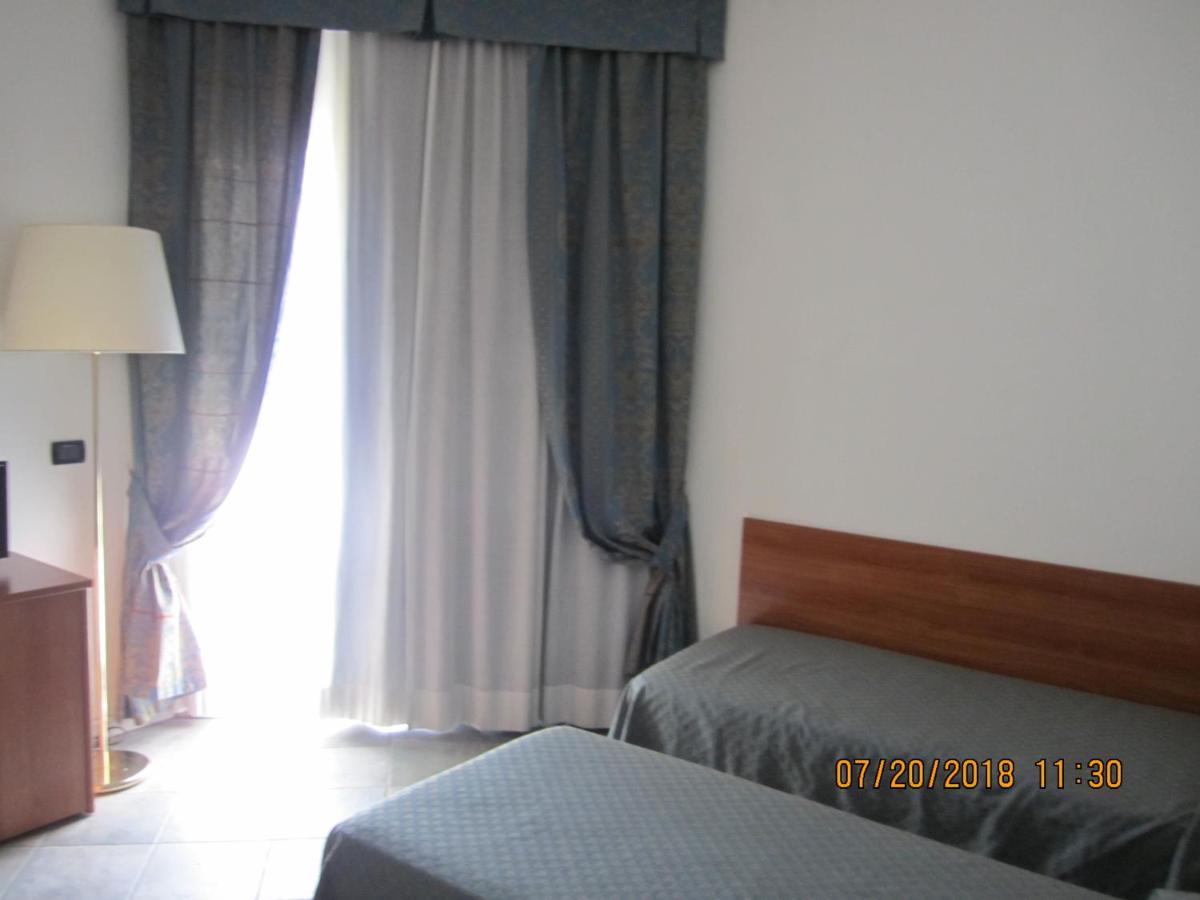 Adelphi Room & Breakfast Ferrara Exteriér fotografie